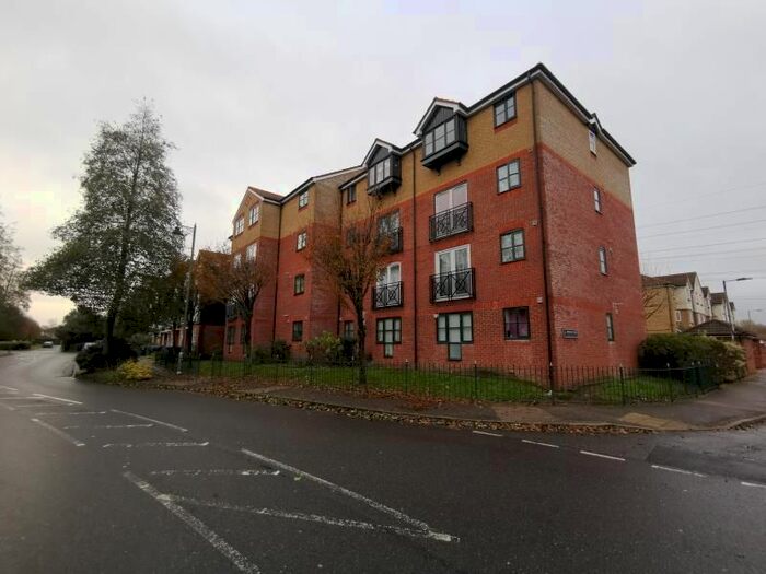 1 Bedroom Flat To Rent In Dyer Court, Enfield, EN3