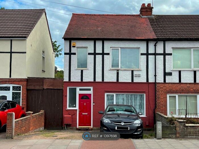 2 Bedroom Terraced House To Rent In Dunstable Road, Luton, LU4