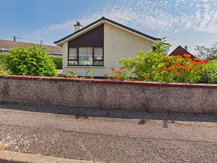 2 Bedroom Detached Bungalow For Sale In Stuarthill Drive, Maryburgh, IV7