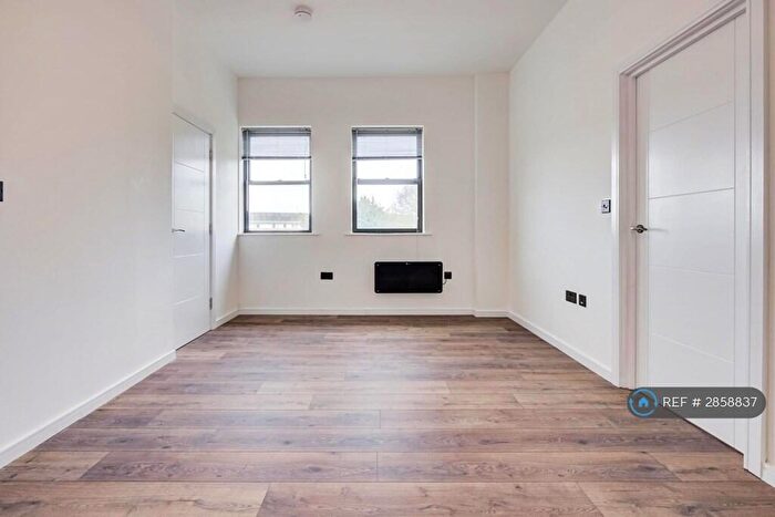 1 Bedroom Flat To Rent In Radio House, Chelmsford, CM1