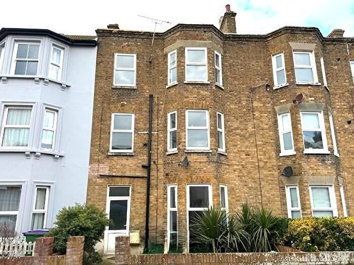 2 Bedroom Flat To Rent In Albert Road, Hythe, CT21