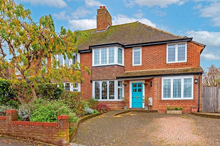 4 Bedroom Property For Sale In Townsend Drive, St. Albans, AL3