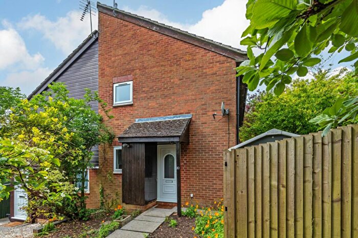 1 Bedroom End Of Terrace House To Rent In Lowden Close, Winchester, SO22