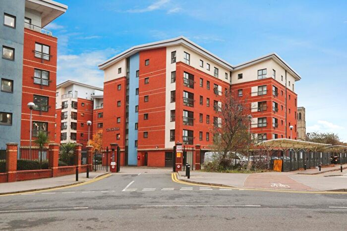 2 Bedroom Flat For Sale In Millsands, Sheffield, S3