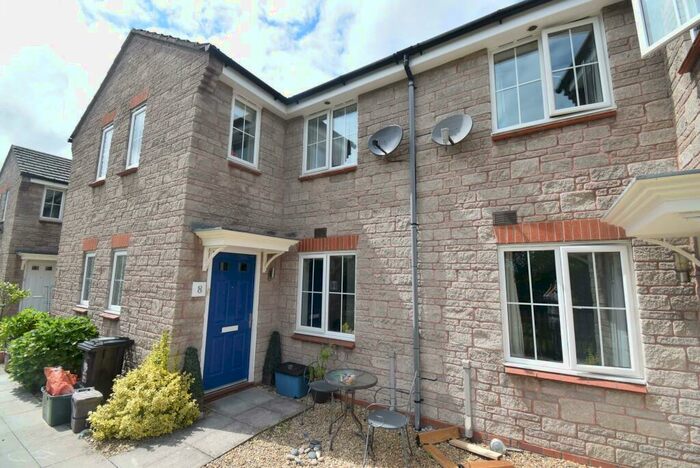 2 Bedroom House To Rent In Pennard Close, Newport, NP10