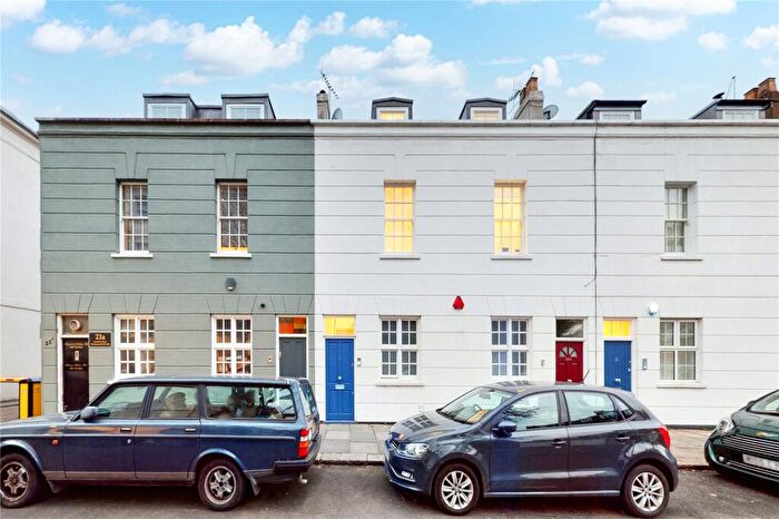 2 Bedroom Apartment For Sale In Lambolle Place, London, NW3