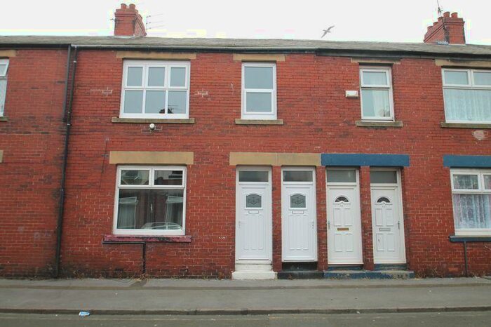 2 Bedroom Flat To Rent In Lyndhurst Terrace, Sunderland, SR4