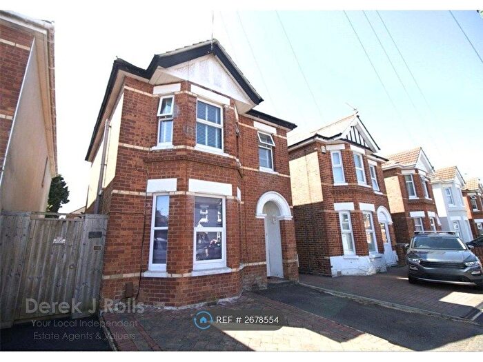 2 Bedroom Flat To Rent In Orcheston Road, Bournemouth, BH8