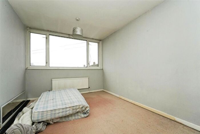 3 Bedroom End Of Terrace House For Sale In Elderwood Way, Tuffley, Gloucester, Gloucestershire, GL4