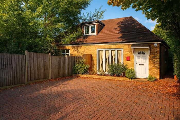 3 Bedroom Detached House For Sale In Hallowell Road, Northwood, HA6