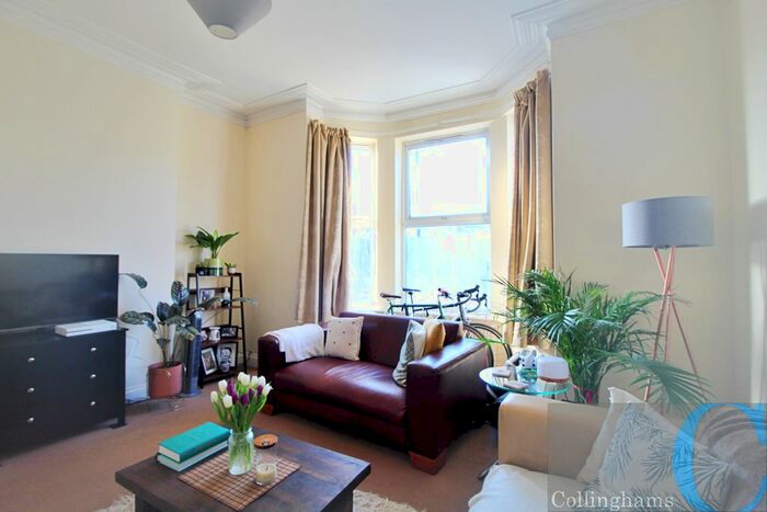 2 Bedroom Flat To Rent In Tooting Bec Road, Tooting SW17