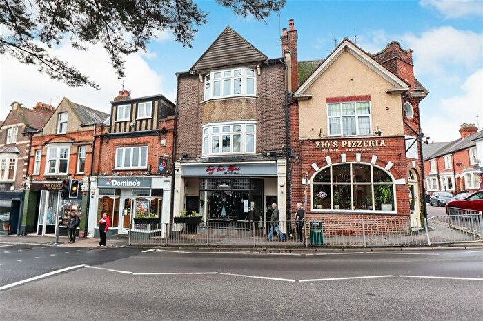 2 Bedroom Flat To Rent In Station Road, Harpenden, AL5