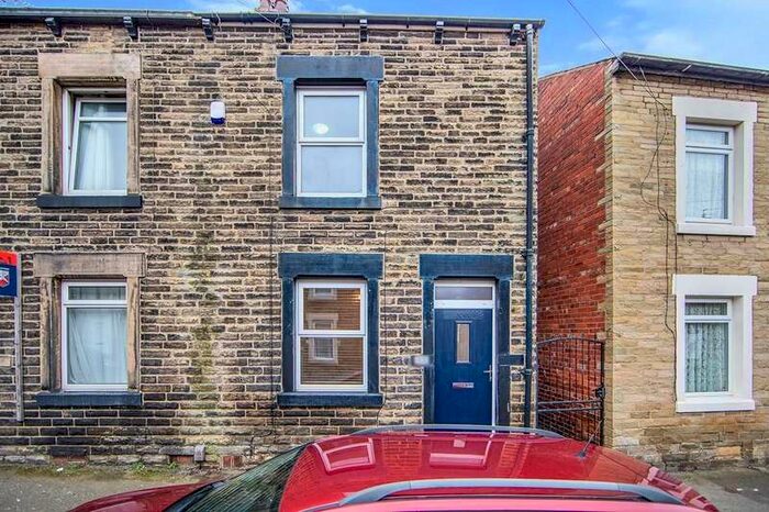 3 Bedroom End Of Terrace House To Rent In St. Georges Road, Barnsley, South Yorkshire, S70