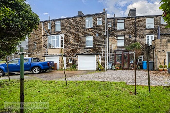 2 Bedroom Terraced House For Sale In Chew Valley Road, Greenfield, Saddleworth, OL3