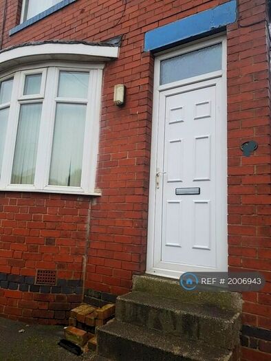 3 Bedroom Semi-Detached House To Rent In Handsworth Crescent, Sheffield, S9