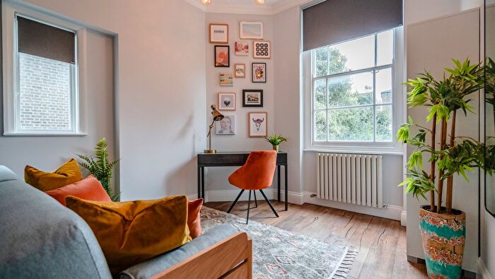 2 Bedroom Flat To Rent In Bartholomew Road, Kentish Town, NW5