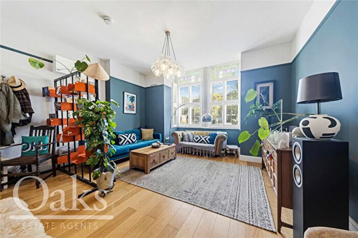 3 Bedroom Apartment For Sale In Norwood Road, Tulse Hill, SE24