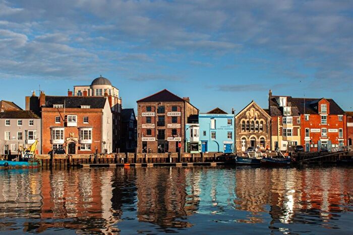 2 Bedroom Flat To Rent In Weymouth, DT4