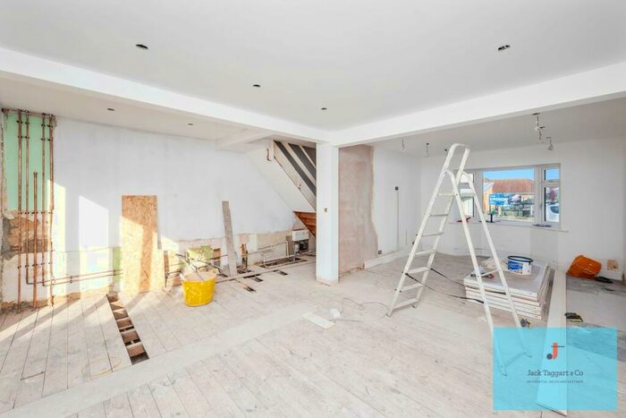 3 Bedroom Terraced House For Sale In Irene Avenue, Lancing, BN15