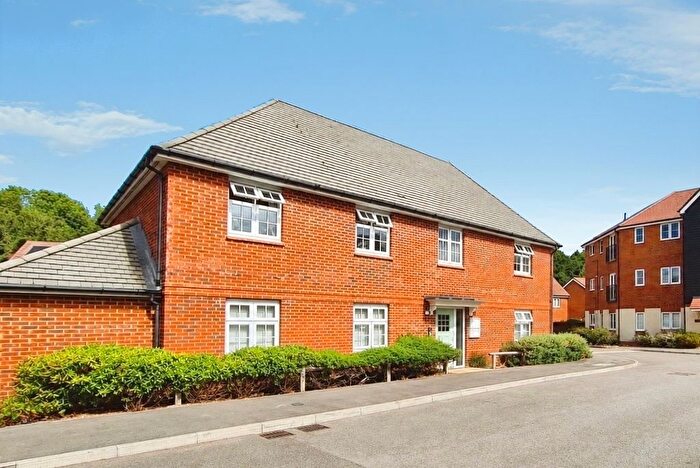1 Bedroom Flat For Sale In Barn Owl Drive, Bracknell, Berkshire, RG12