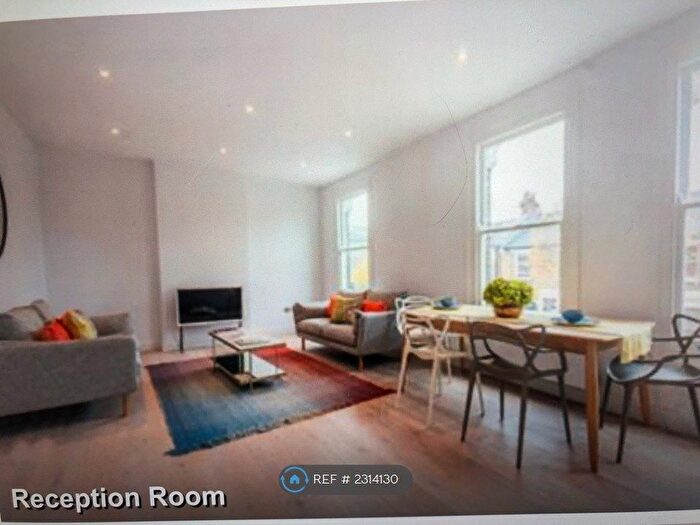 2 Bedroom Flat To Rent In Avenell Road, London, N5
