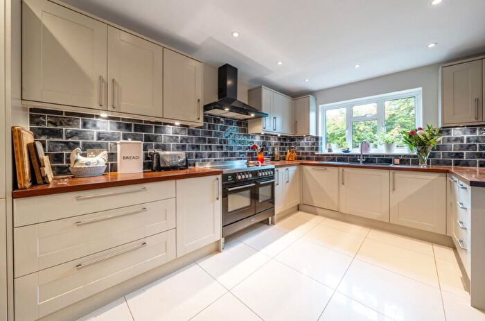 4 Bedroom Detached House For Sale In Glebe Road, Chalfont St Peter, SL9
