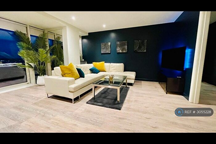 2 Bedroom Flat To Rent In Albion Street, Leeds, LS2