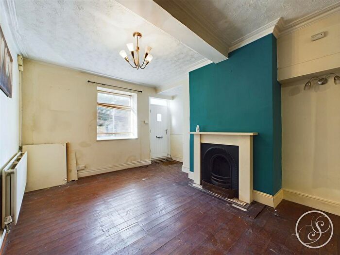 2 Bedroom Terraced House For Sale In Colton Road, Whitkirk, Leeds, LS15