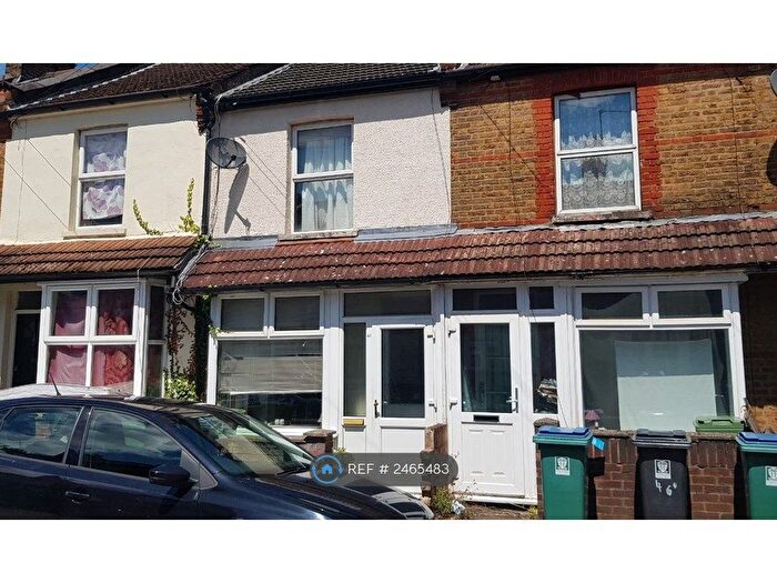 3 Bedroom Terraced House To Rent In Cecil Street, Watford, WD24