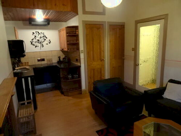 1 Bedroom Flat To Rent In Lorne Street, Edinburgh, EH6