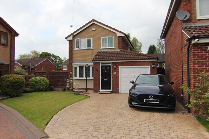 3 Bedroom Detached House For Sale In Hales Close, Droylsden, M43