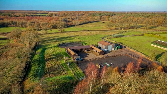 3 Bedroom Property For Sale In Preston Road, Preston Bissett, MK18