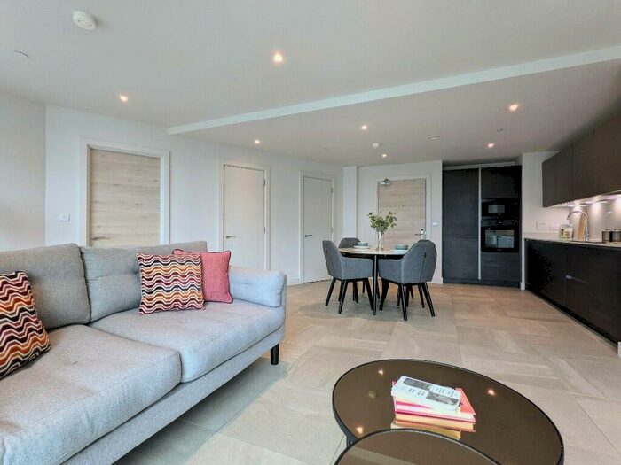 2 Bedroom Apartment To Rent In Angel Gardens, Manchester, M4