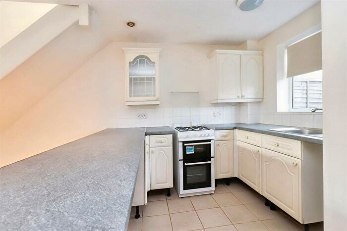 1 Bedroom End Of Terrace House For Sale In Popular Location On The Outskirts Of Clevedon, BS21