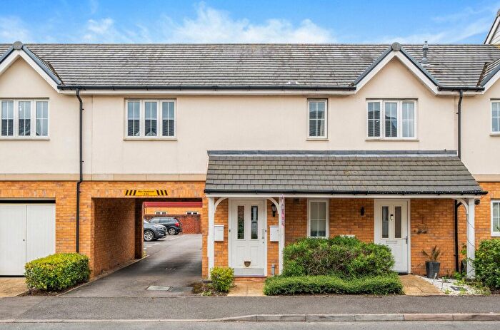 1 Bedroom Flat To Rent In Bedford Drive, Fareham, Hampshire, PO14