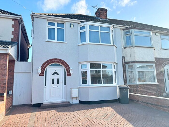 3 Bedroom Semi-Detached House To Rent In Ardath Road, Leicester, LE4