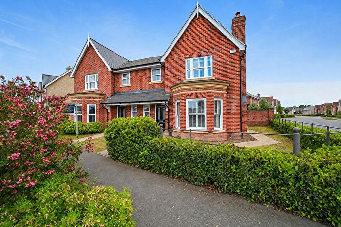 3 Bedroom Semi-Detached House For Sale In The Avenue, Lawford Green, CO11
