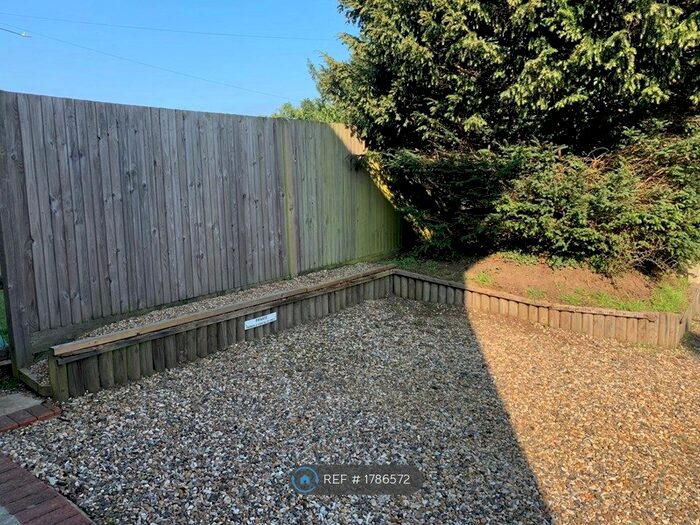 2 Bedroom Flat To Rent In Bradbourne Road, Sevenoaks, TN13