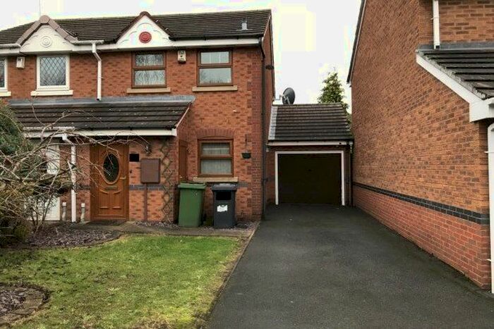2 Bedroom Property To Rent In Coltsfoot Close, Wolverhampton, WV11