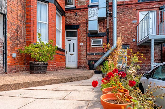 2 Bedroom Flat For Sale In Chester Road, Helsby, WA6