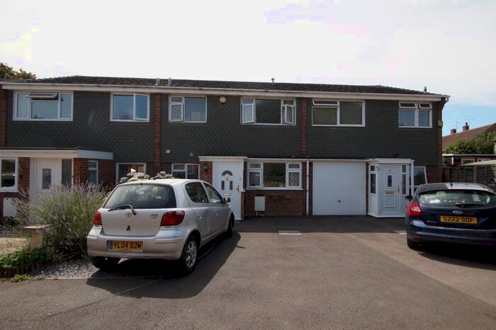 3 Bedroom Property To Rent In Leaholme Gardens, Burnham, Slough, SL1