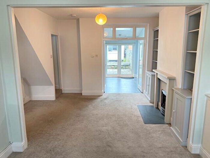 2 Bedroom Terraced House To Rent In Grove Terrace, Penarth, CF64
