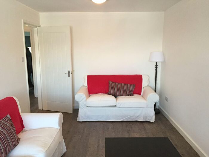 1 Bedroom Flat To Rent In Maritime Quarter, SA1