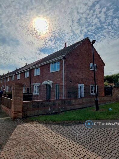3 Bedroom Terraced House To Rent In Chesters Avenue, Newcastle Upon Tyne, NE12