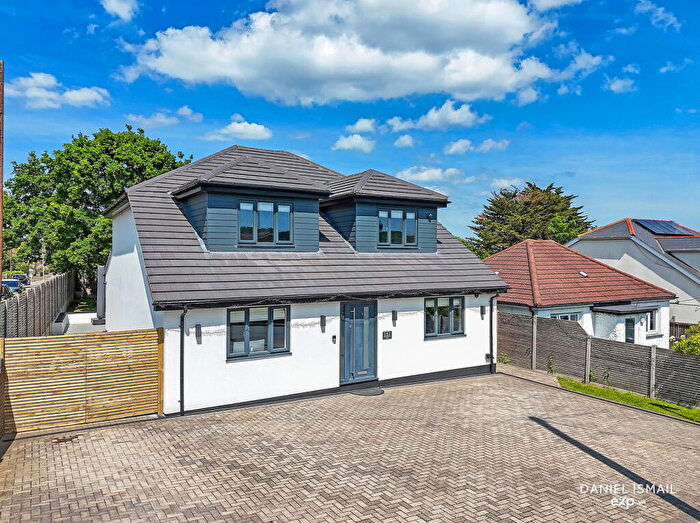 5 Bedroom Detached House For Sale In Great Berry Lane, Langdon Hills, Basildon, SS16
