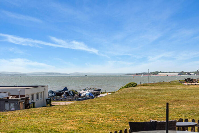 2 Bedroom Bungalow For Sale In Solent Breezes, Chilling Lane, Warsash, SO31