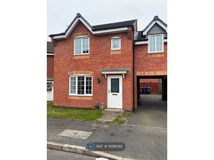 4 Bedroom Semi-Detached House To Rent In Barker Round Way, Burton-On-Trent, DE14