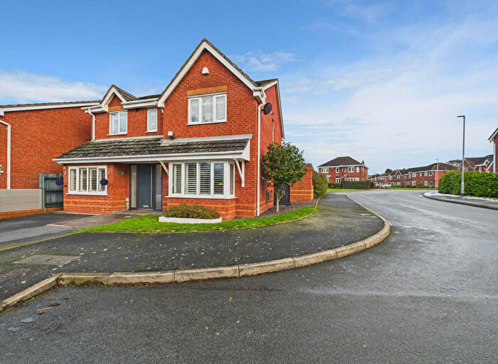 4 Bedroom Detached House For Sale In Fasson Close, Two Gates, B77