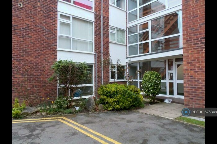 1 Bedroom Flat To Rent In Shanklin House, Manchester, M21