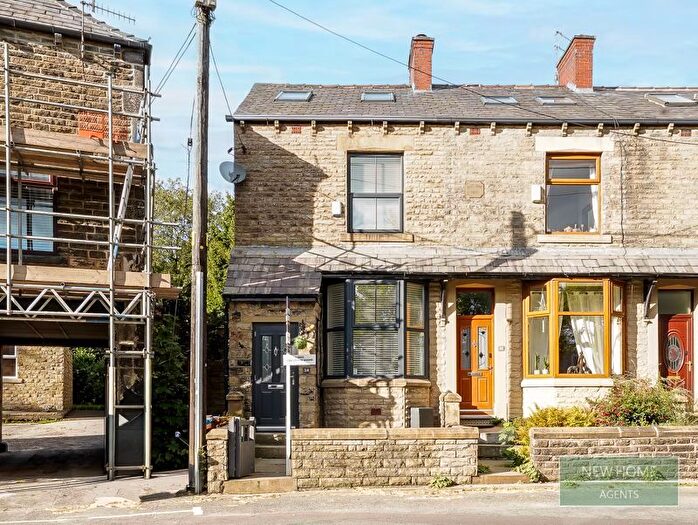 3 Bedroom End Of Terrace House For Sale In Mossley Road, Grasscroft, Oldham, OL4